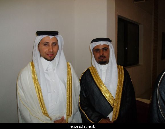بندر عتيق ، وعلي معيض